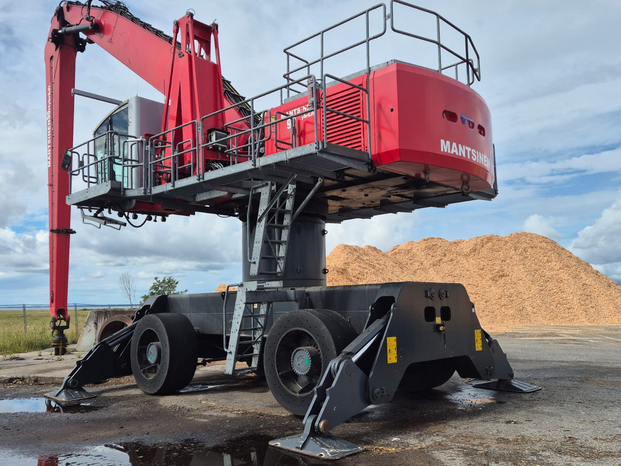 Mantsinen 90M - Портовая техника: фото 1 Mantsinen 90M - Портовая техника: фото 1