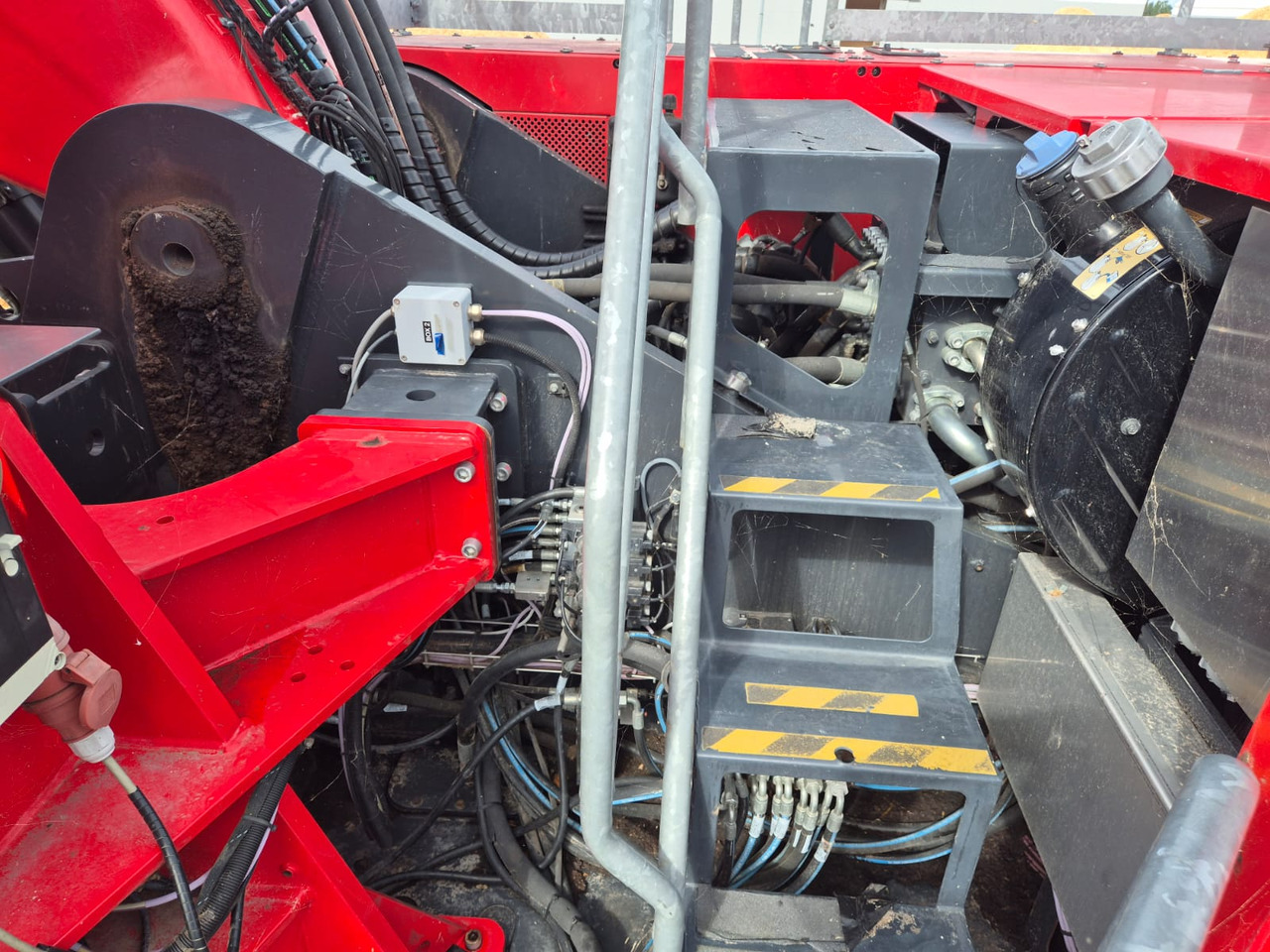 Mantsinen 90M - Портовая техника: фото 5 Mantsinen 90M - Портовая техника: фото 5