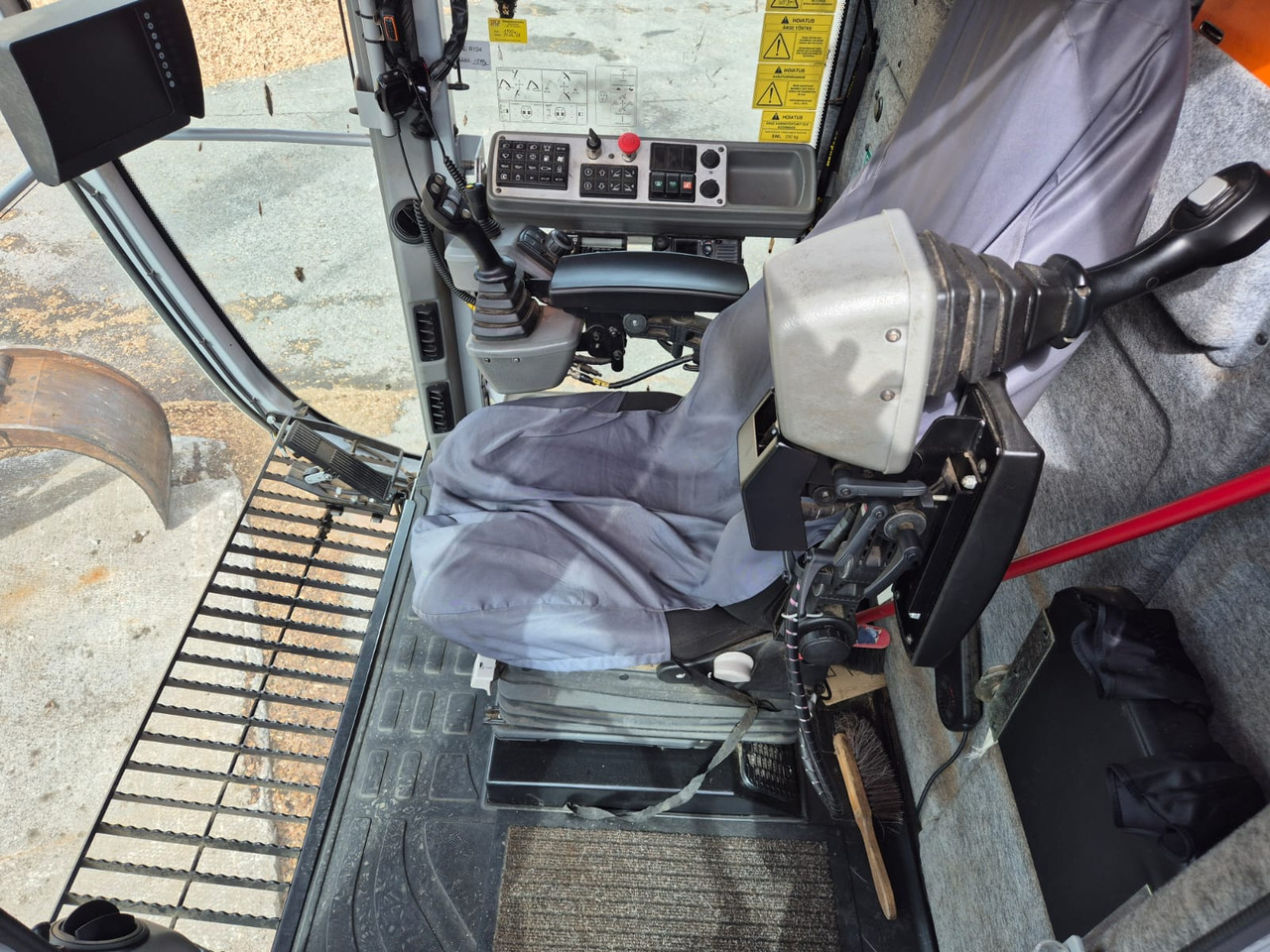 Mantsinen 90M - Портовая техника: фото 2 Mantsinen 90M - Портовая техника: фото 2