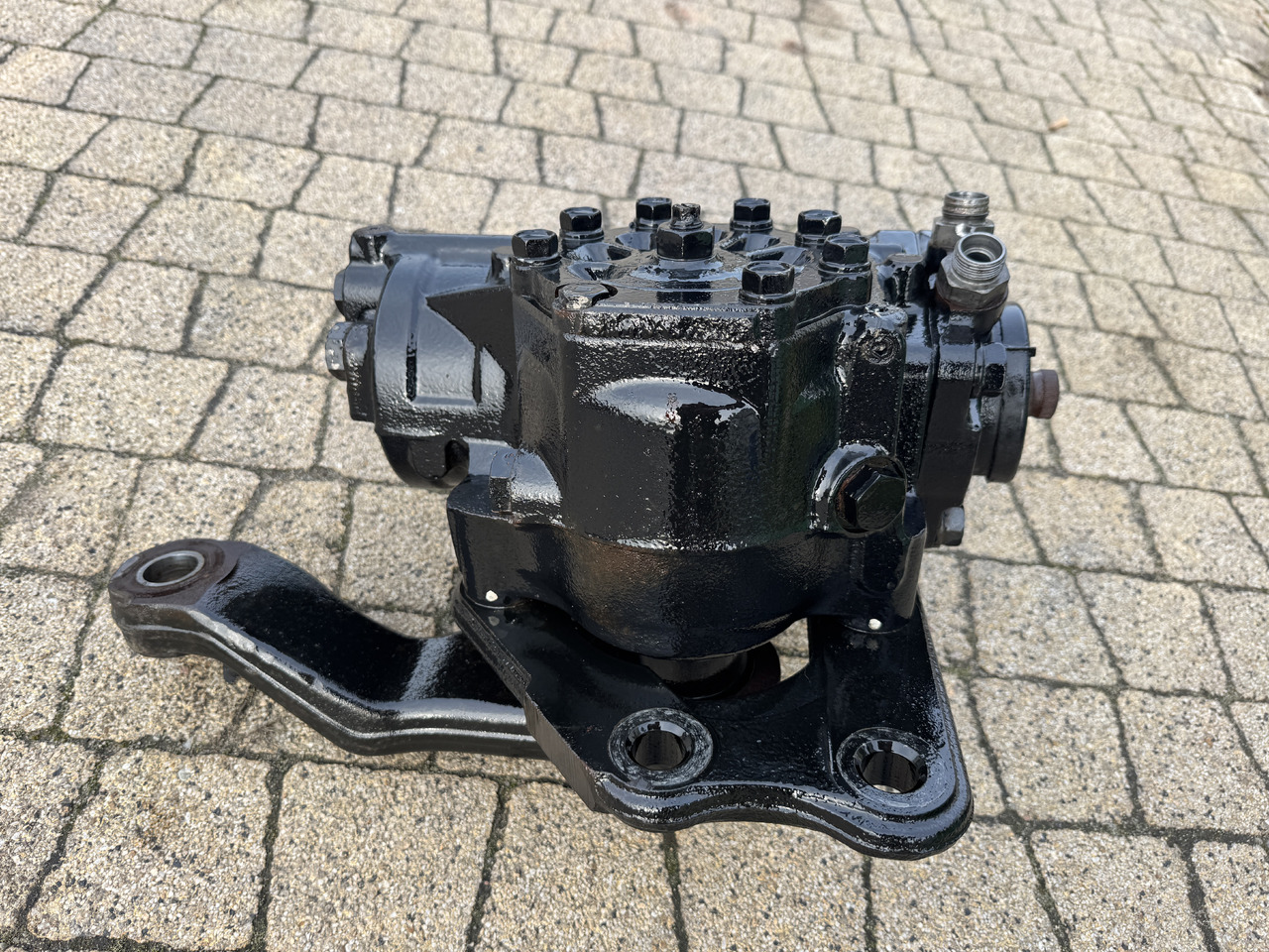 Ford F-Max 500 - Рулевая колонка: фото 3 Ford F-Max 500 - Рулевая колонка: фото 3