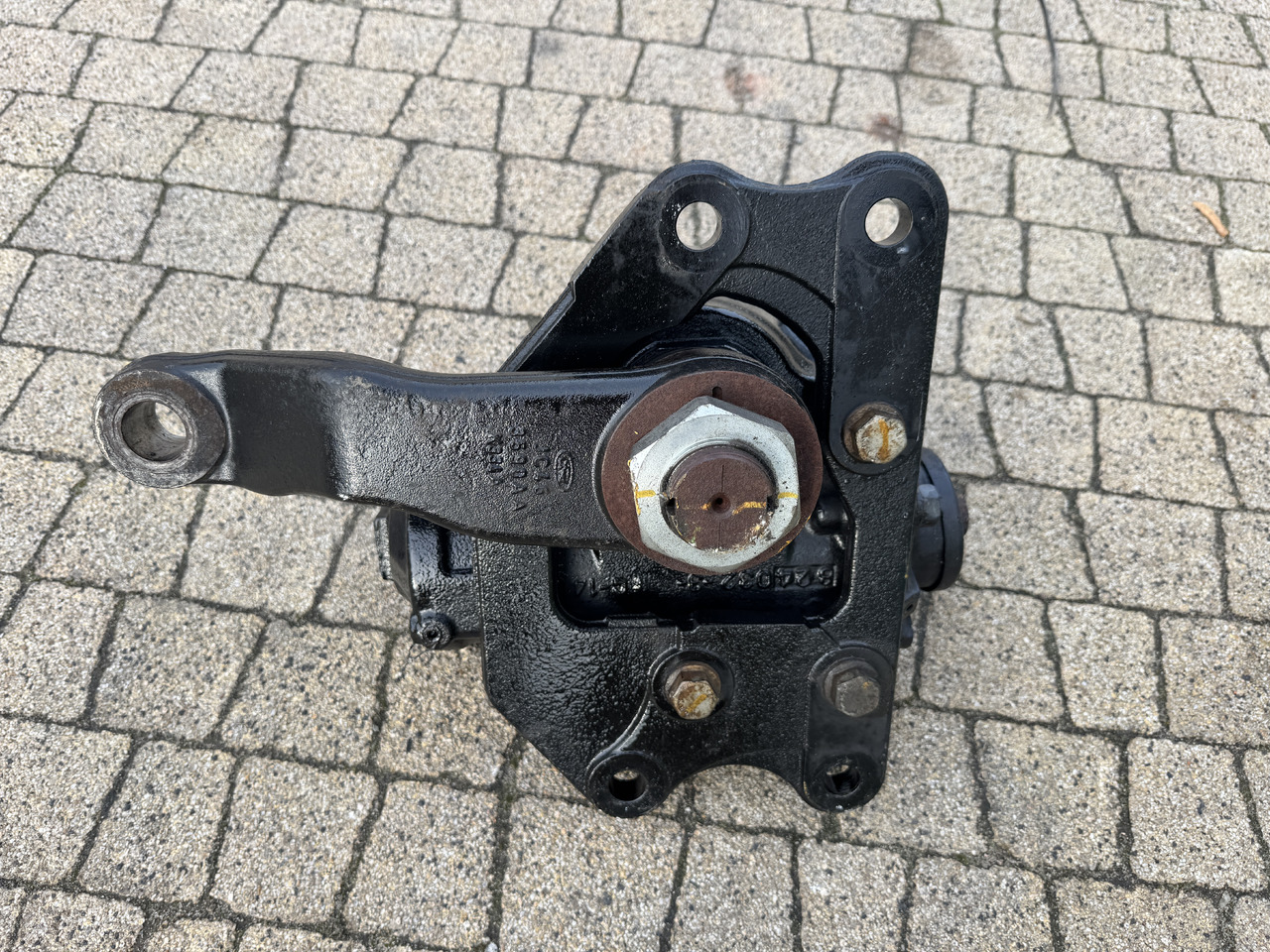 Ford F-Max 500 - Рулевая колонка: фото 5 Ford F-Max 500 - Рулевая колонка: фото 5