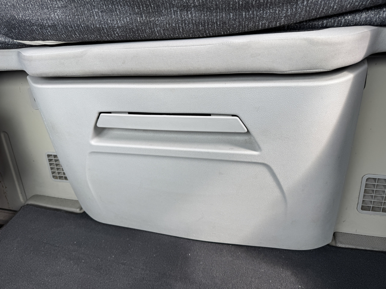 Ford F-Max Cargo - Кабина и интерьер: фото 1 Ford F-Max Cargo - Кабина и интерьер: фото 1