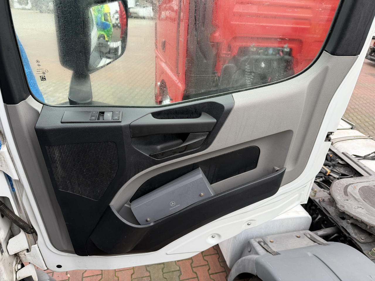 Mercedes Drzwi Kompletne Prawe Actros MP 4 Antos Arocs - Дверь и запчасти: фото 5 Mercedes Drzwi Kompletne Prawe Actros MP 4 Antos Arocs - Дверь и запчасти: фото 5