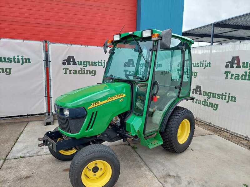 John Deere 2320 - Минитрактор: фото 1 John Deere 2320 - Минитрактор: фото 1