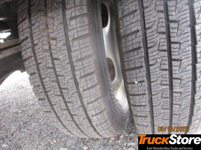 FUSO Canter 3C15 - Фургон с закрытым кузовом: фото 2 FUSO Canter 3C15 - Фургон с закрытым кузовом: фото 2