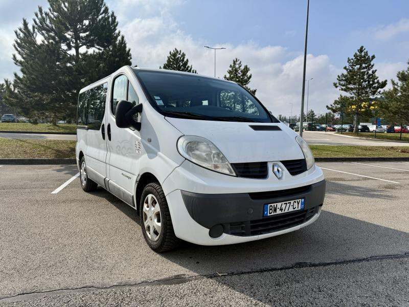 Renault Trafic - Пассажирский фургон: фото 2 Renault Trafic - Пассажирский фургон: фото 2