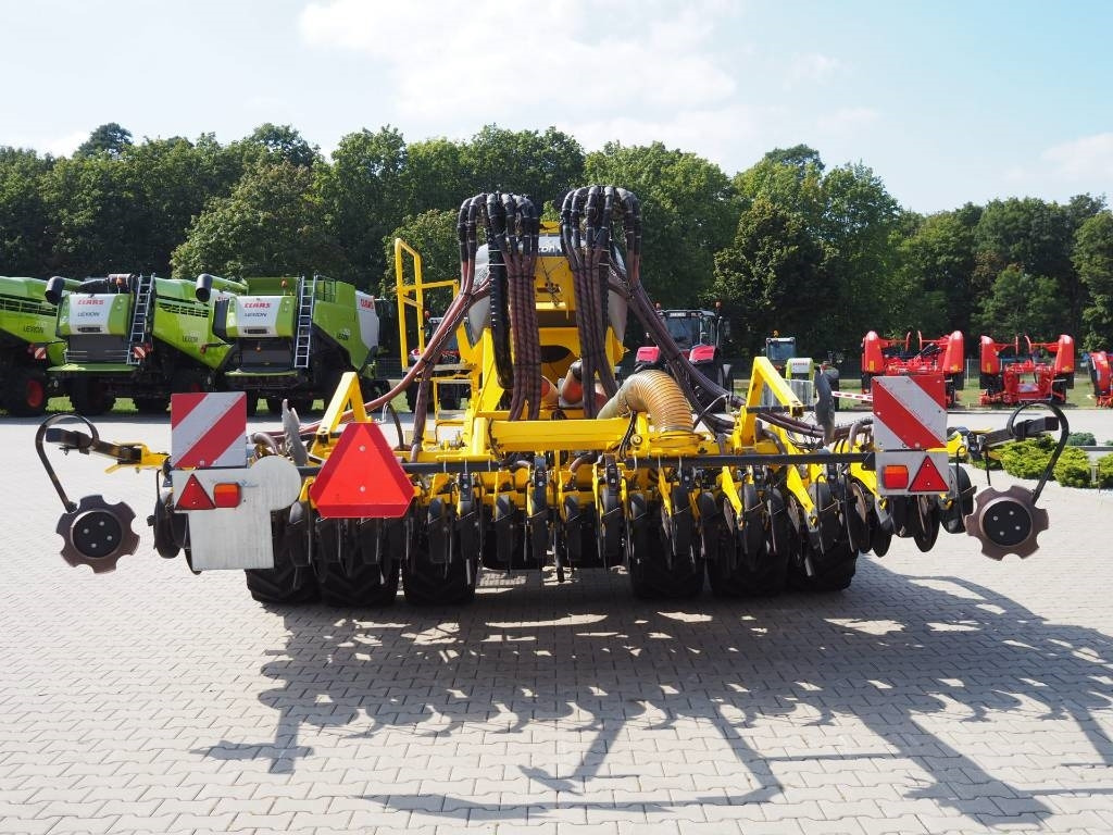 Bednar OMEGA OO 4000L  - Посевной комплекс: фото 3 Bednar OMEGA OO 4000L  - Посевной комплекс: фото 3