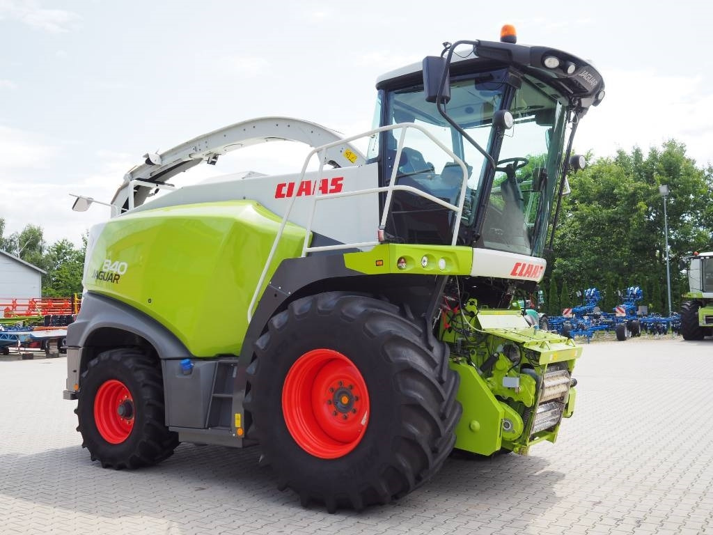 Claas Jaguar 840 - Кормоуборочный комбайн: фото 4 Claas Jaguar 840 - Кормоуборочный комбайн: фото 4