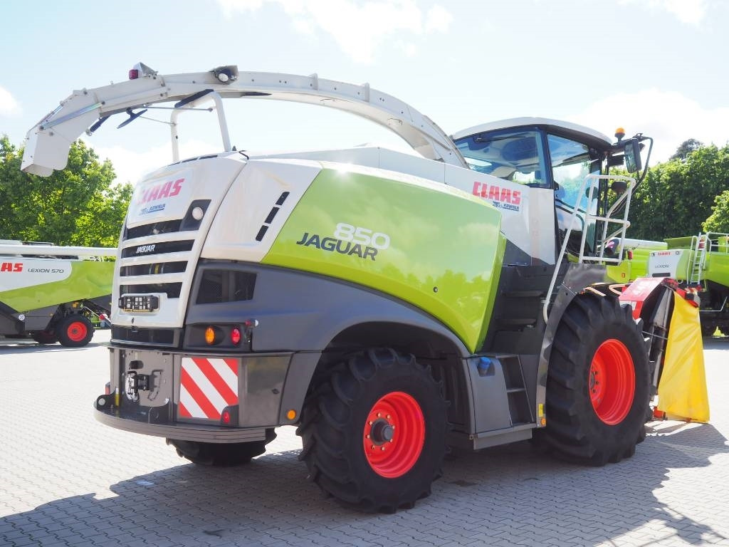 Claas Jaguar 850 + Kemper 445 - Кормоуборочный комбайн: фото 3 Claas Jaguar 850 + Kemper 445 - Кормоуборочный комбайн: фото 3