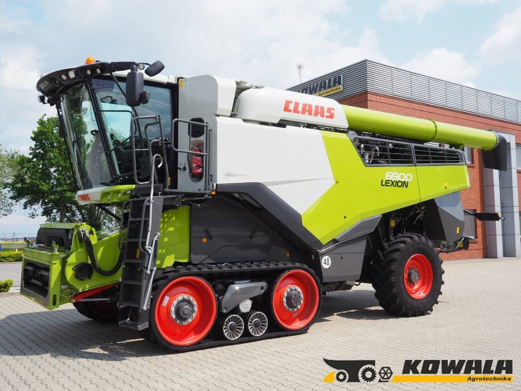 Claas Lexion 6900 TT + V930 - Зерноуборочный комбайн: фото 1 Claas Lexion 6900 TT + V930 - Зерноуборочный комбайн: фото 1