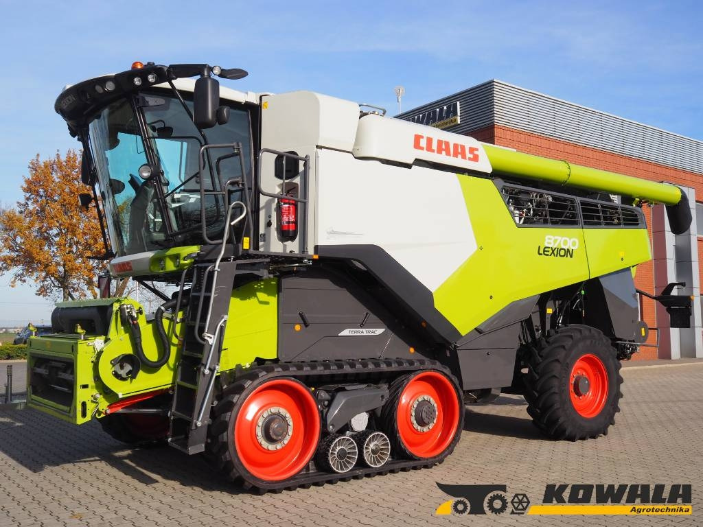 Claas Lexion 8700TT + V1080 2-stage threshing drum drive  - Зерноуборочный комбайн: фото 1 Claas Lexion 8700TT + V1080 2-stage threshing drum drive  - Зерноуборочный комбайн: фото 1