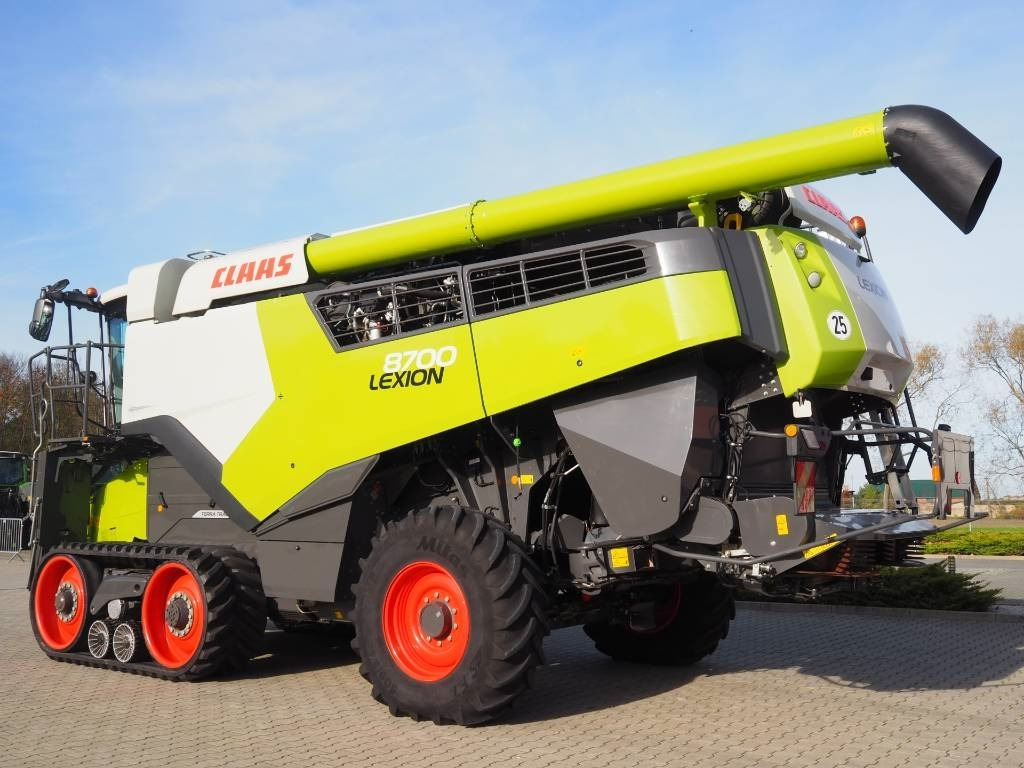 Claas Lexion 8700TT + V1080 2-stage threshing drum drive  - Зерноуборочный комбайн: фото 2 Claas Lexion 8700TT + V1080 2-stage threshing drum drive  - Зерноуборочный комбайн: фото 2