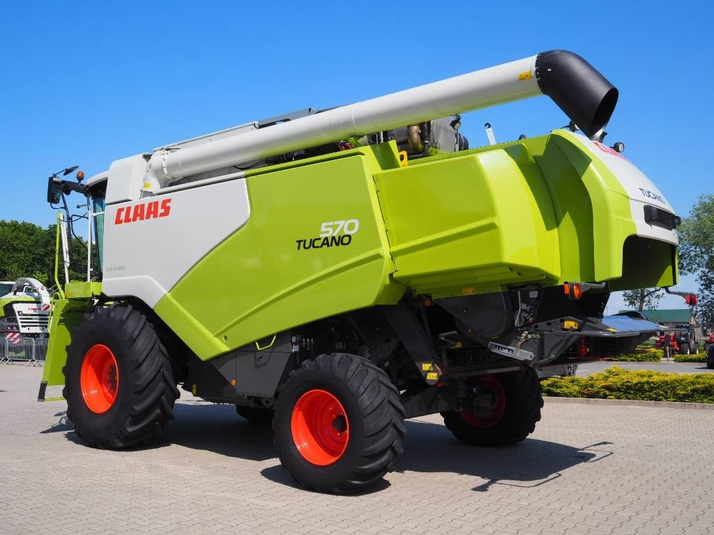 Claas Tucano 570 + V770 - Зерноуборочный комбайн: фото 2 Claas Tucano 570 + V770 - Зерноуборочный комбайн: фото 2