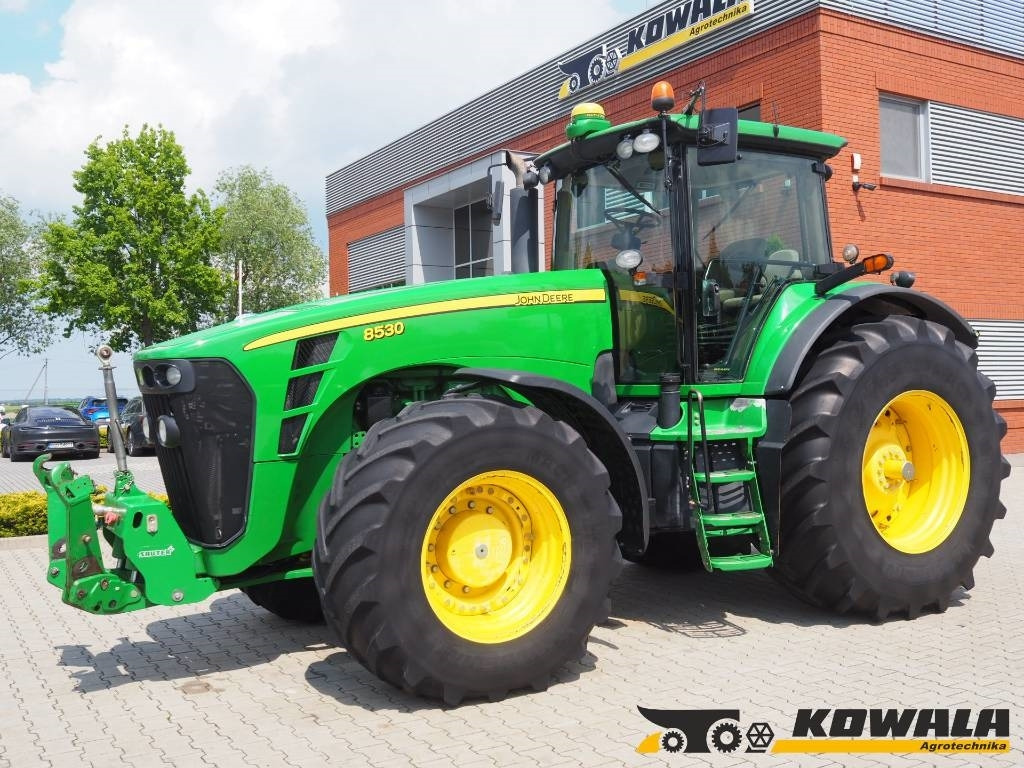 John Deere 8530 GPS - Трактор: фото 1 John Deere 8530 GPS - Трактор: фото 1