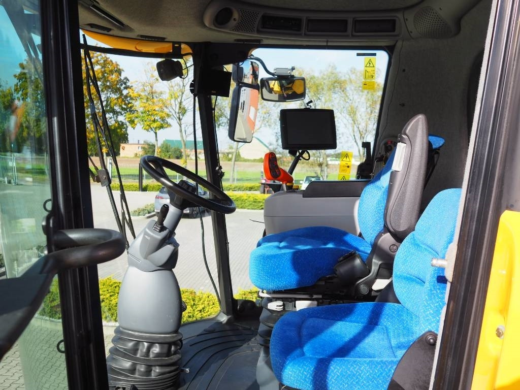 New Holland CR 9090 SmartTrax 4x4 + VF 10,7 m  - Зерноуборочный комбайн: фото 5 New Holland CR 9090 SmartTrax 4x4 + VF 10,7 m  - Зерноуборочный комбайн: фото 5