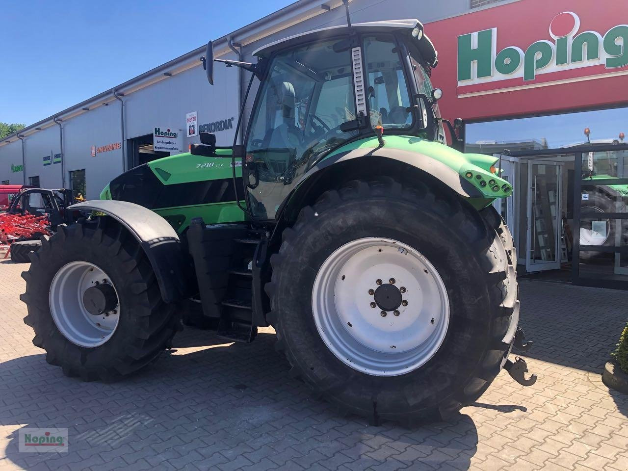 Трактор Deutz-Fahr 7210 TTV: фото 9