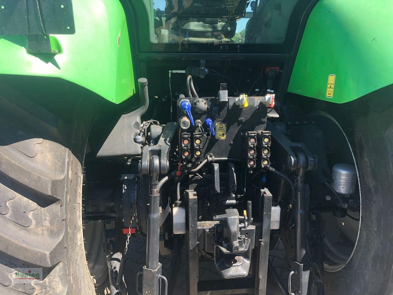 Трактор Deutz-Fahr 7210 TTV: фото 8