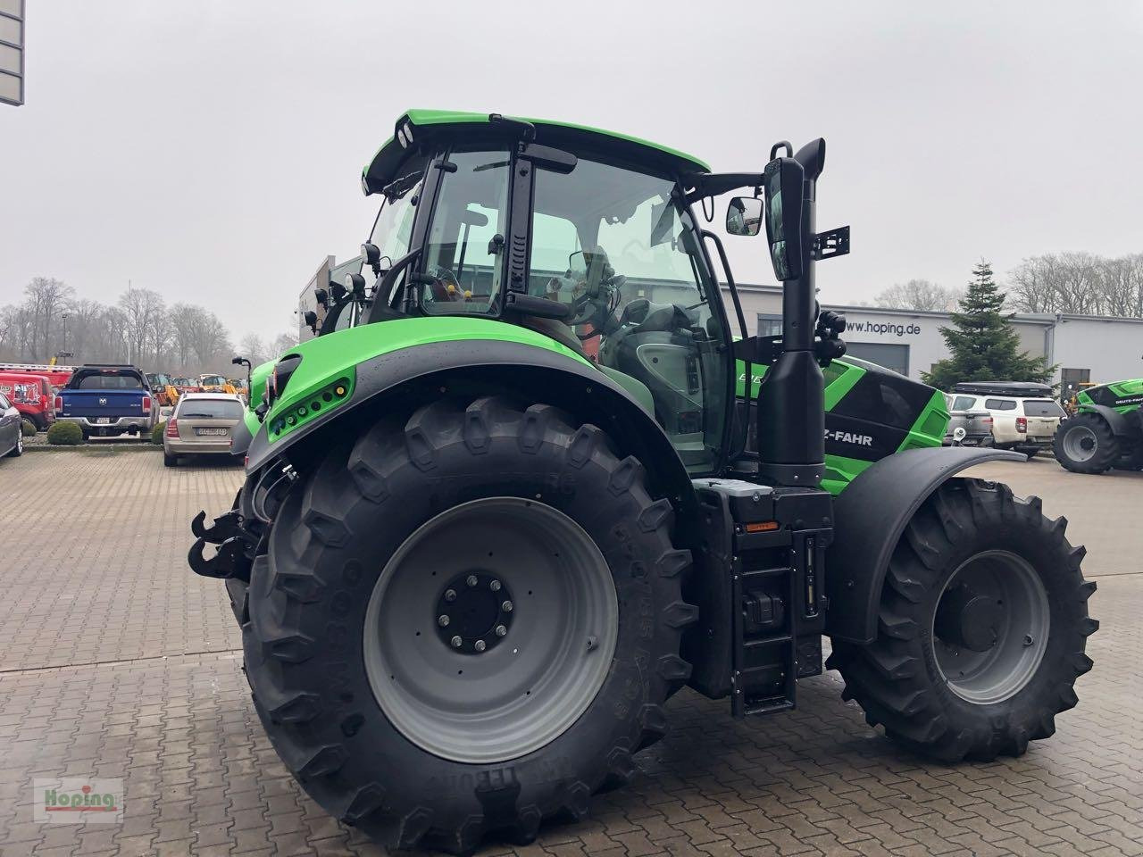 Deutz-Fahr Deutz 6160.4 TTV - Трактор: фото 4 Deutz-Fahr Deutz 6160.4 TTV - Трактор: фото 4