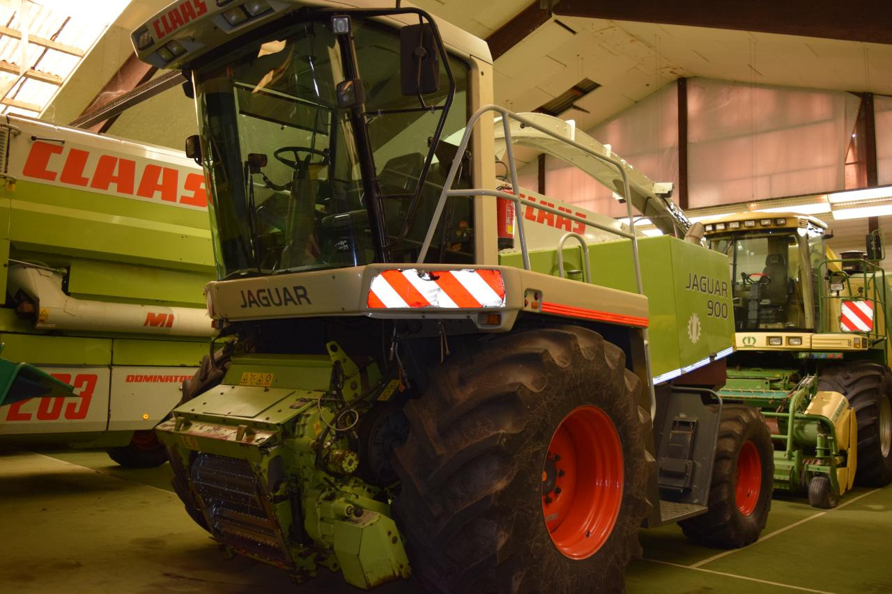 CLAAS Jaguar 900 - Кормоуборочный комбайн: фото 1 CLAAS Jaguar 900 - Кормоуборочный комбайн: фото 1