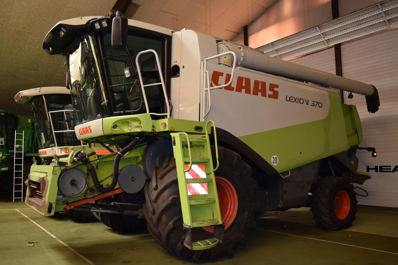CLAAS Lexion 570 - Зерноуборочный комбайн: фото 1 CLAAS Lexion 570 - Зерноуборочный комбайн: фото 1
