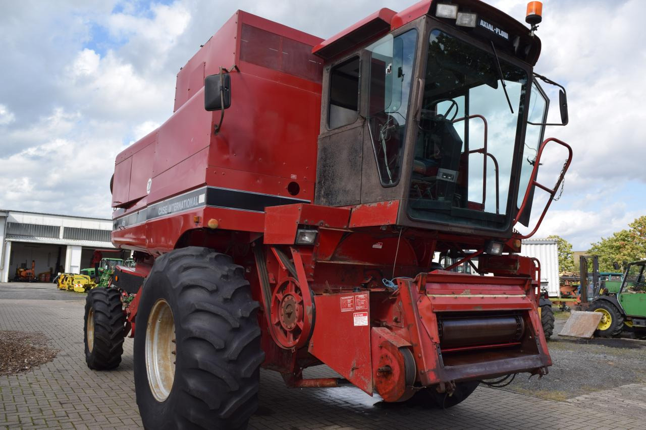 Case-IH 1680 Axial - Зерноуборочный комбайн: фото 2 Case-IH 1680 Axial - Зерноуборочный комбайн: фото 2