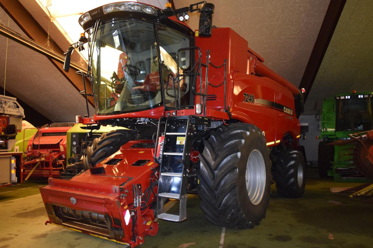Case-IH 7240 Axial Flow - Зерноуборочный комбайн: фото 2 Case-IH 7240 Axial Flow - Зерноуборочный комбайн: фото 2