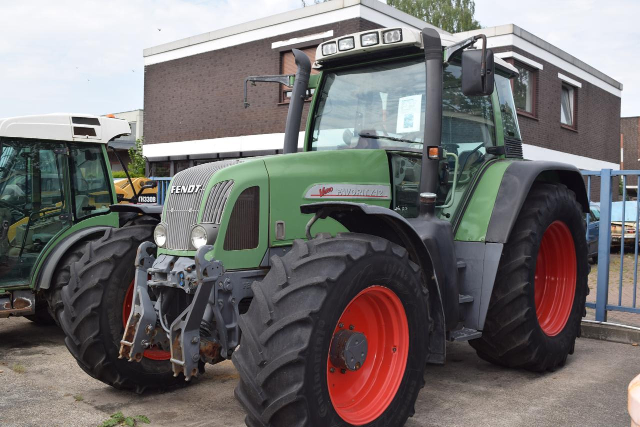 Fendt 712 Vario - Трактор: фото 1 Fendt 712 Vario - Трактор: фото 1