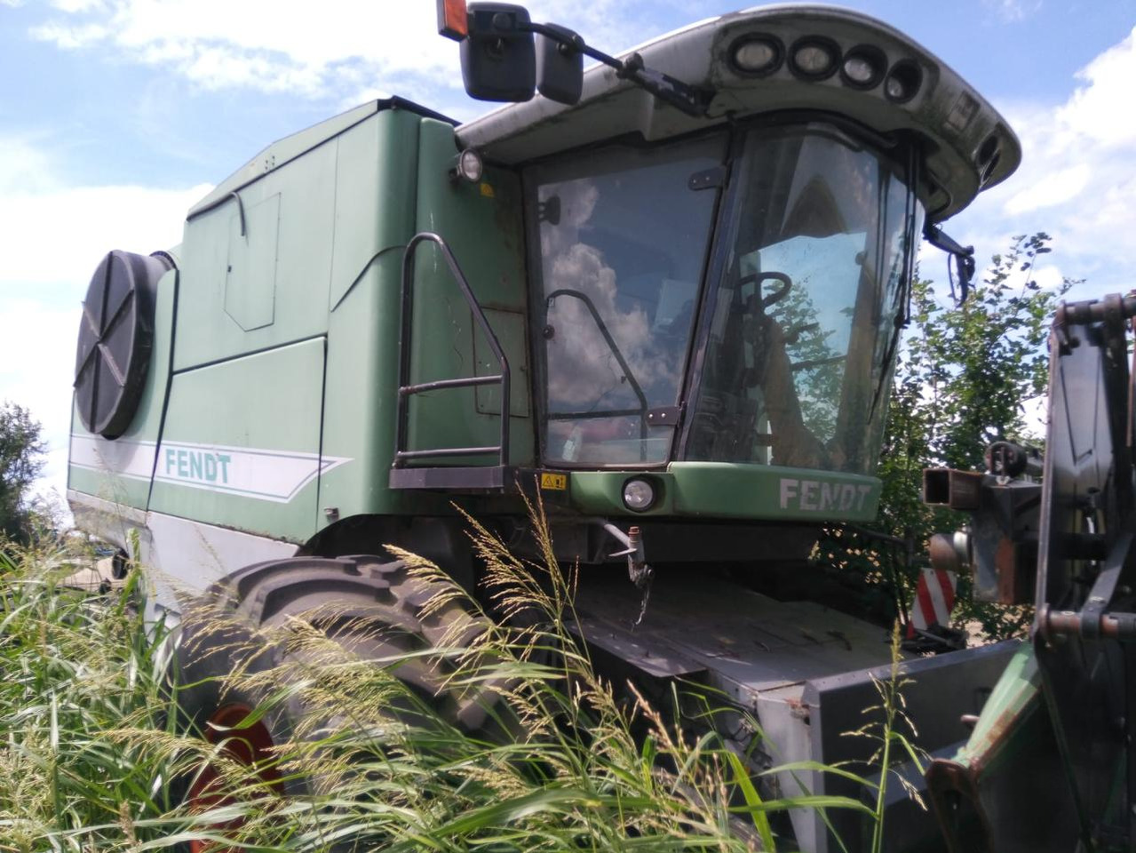 Fendt 9460 R - Зерноуборочный комбайн: фото 1 Fendt 9460 R - Зерноуборочный комбайн: фото 1