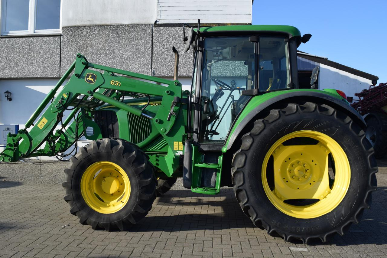 John Deere 6220 - Трактор: фото 1 John Deere 6220 - Трактор: фото 1