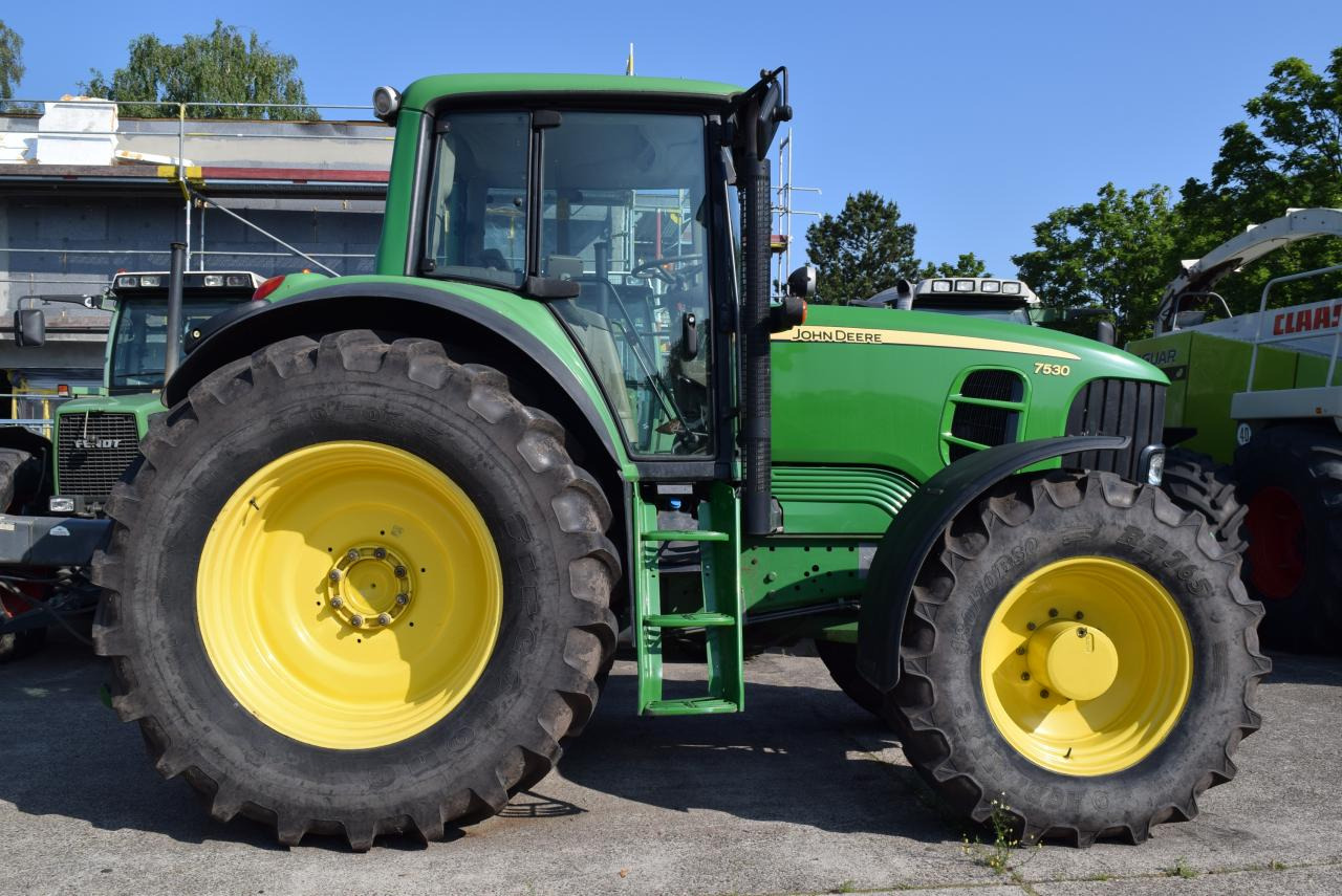 John Deere 7530 Premium - Трактор: фото 3 John Deere 7530 Premium - Трактор: фото 3