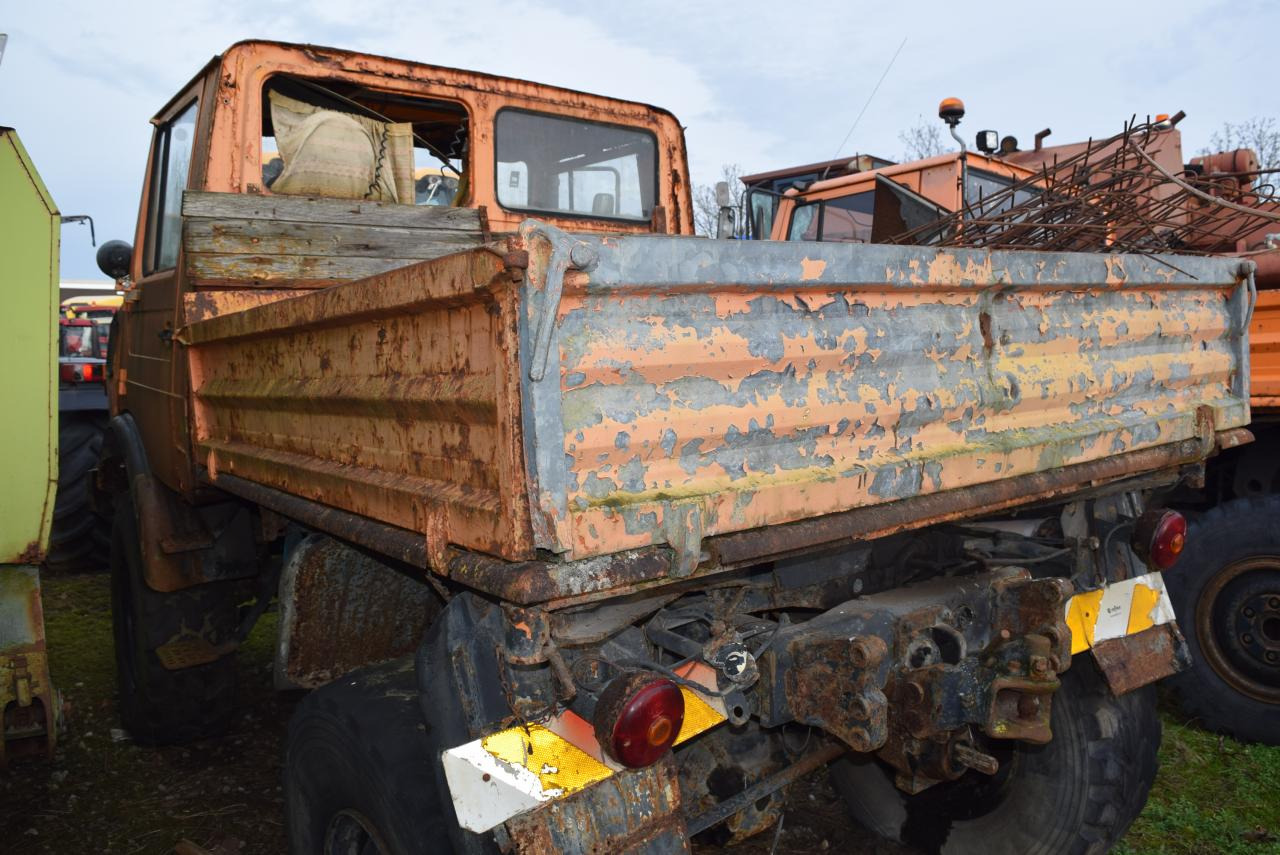 Mercedes-Benz Unimog U1200 - Трактор: фото 4 Mercedes-Benz Unimog U1200 - Трактор: фото 4