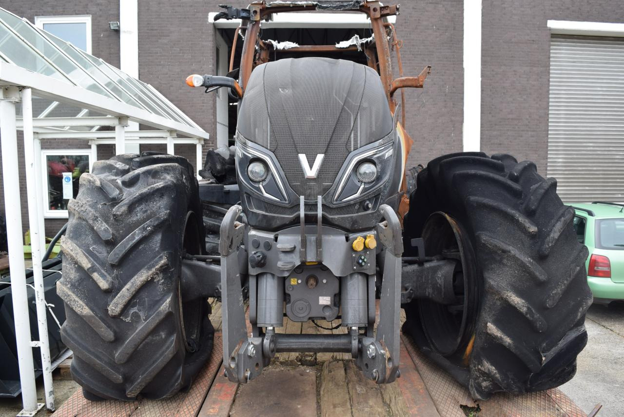 Valtra T234 *zur Teileverwertung* - Трактор: фото 1 Valtra T234 *zur Teileverwertung* - Трактор: фото 1