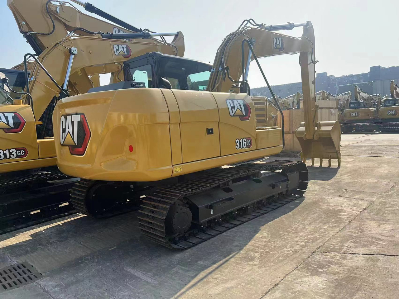 CATERPILLAR 316GC - Гусеничный экскаватор: фото 1 CATERPILLAR 316GC - Гусеничный экскаватор: фото 1