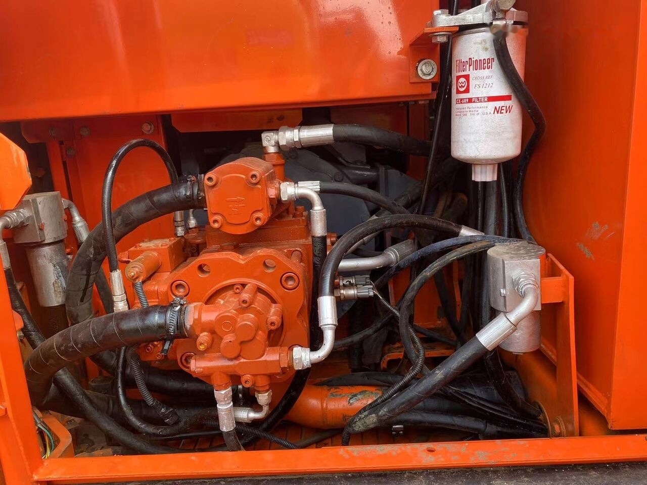 Колёсный экскаватор Doosan DX150W: фото 8