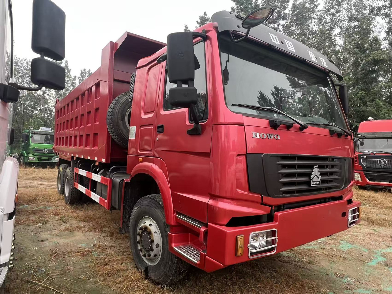 SINOTRUK HOWO - Грузовик: фото 2 SINOTRUK HOWO - Грузовик: фото 2