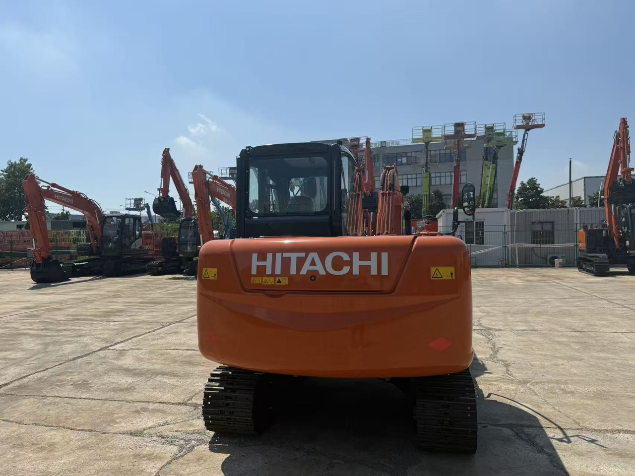 HITACHI ZX60 - Экскаватор: фото 2 HITACHI ZX60 - Экскаватор: фото 2