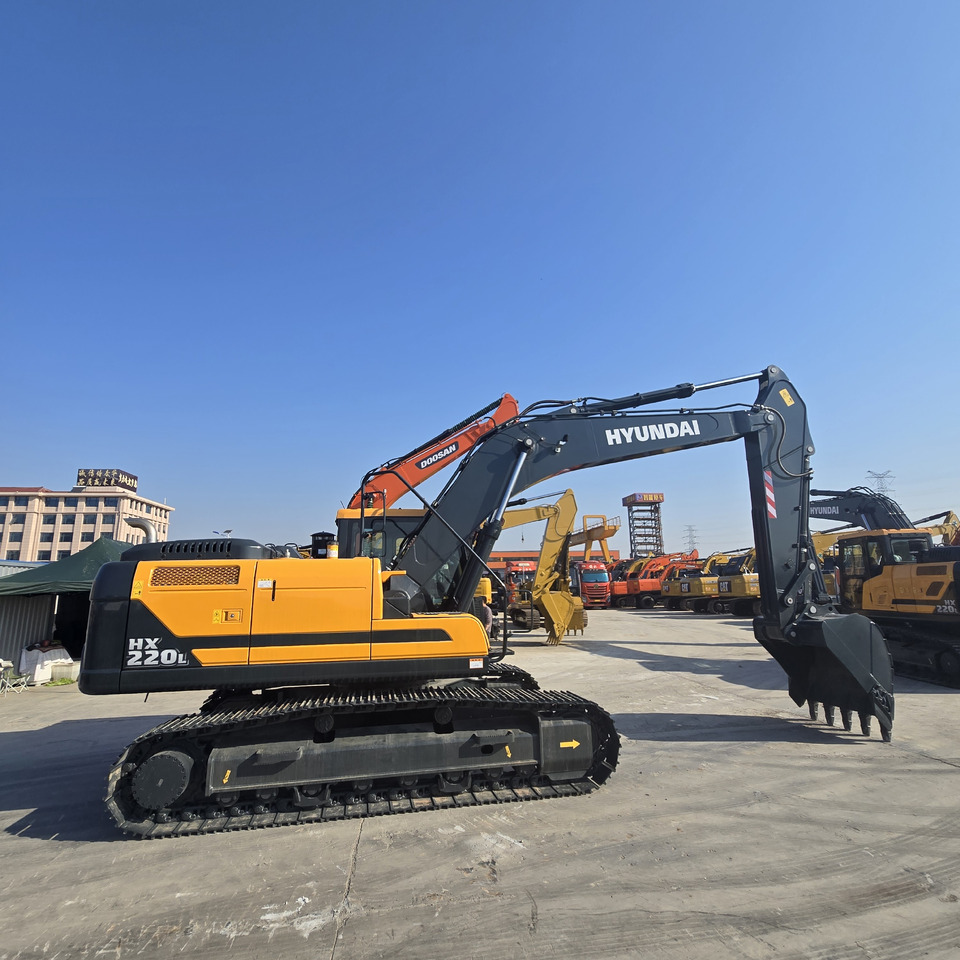HYUNDAI HX220L - Гусеничный экскаватор: фото 5 HYUNDAI HX220L - Гусеничный экскаватор: фото 5
