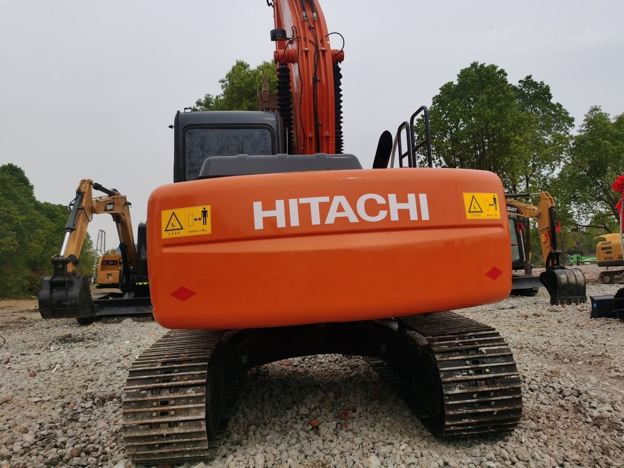 Hitachi ZX120 - Гусеничный экскаватор: фото 4 Hitachi ZX120 - Гусеничный экскаватор: фото 4