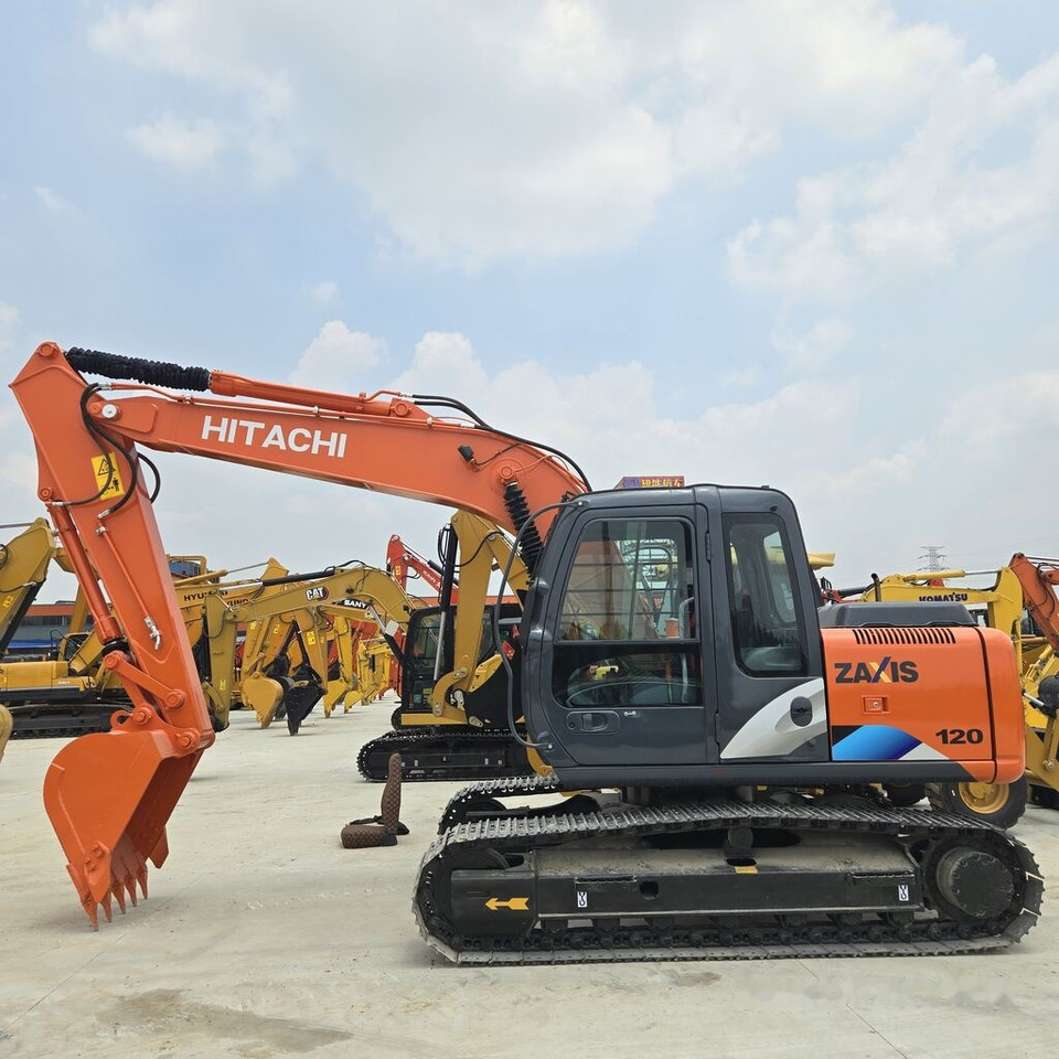 Hitachi ZX120 - Гусеничный экскаватор: фото 1 Hitachi ZX120 - Гусеничный экскаватор: фото 1