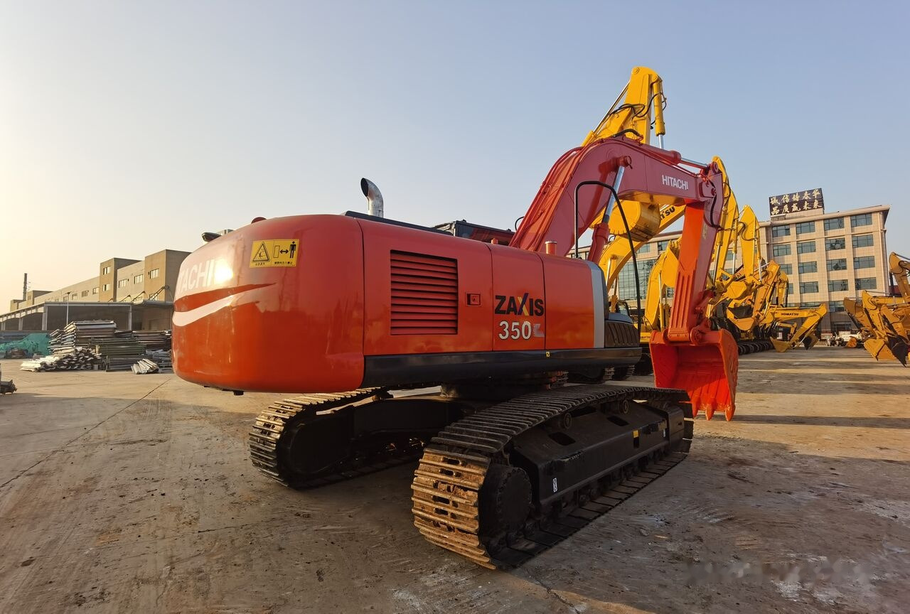 Hitachi ZX350 - Гусеничный экскаватор: фото 2 Hitachi ZX350 - Гусеничный экскаватор: фото 2