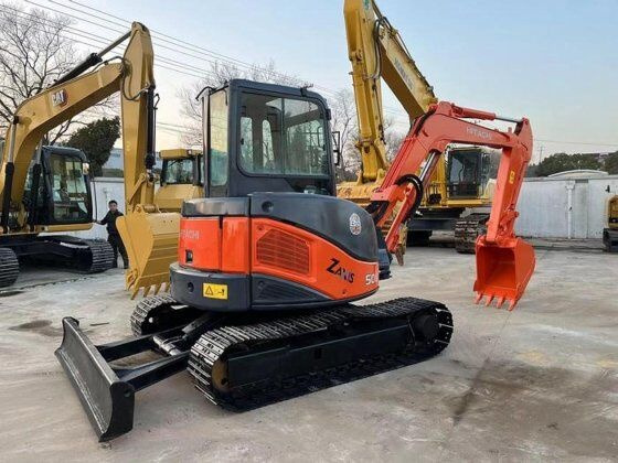 Hitachi ZX50 - Мини-экскаватор: фото 1 Hitachi ZX50 - Мини-экскаватор: фото 1