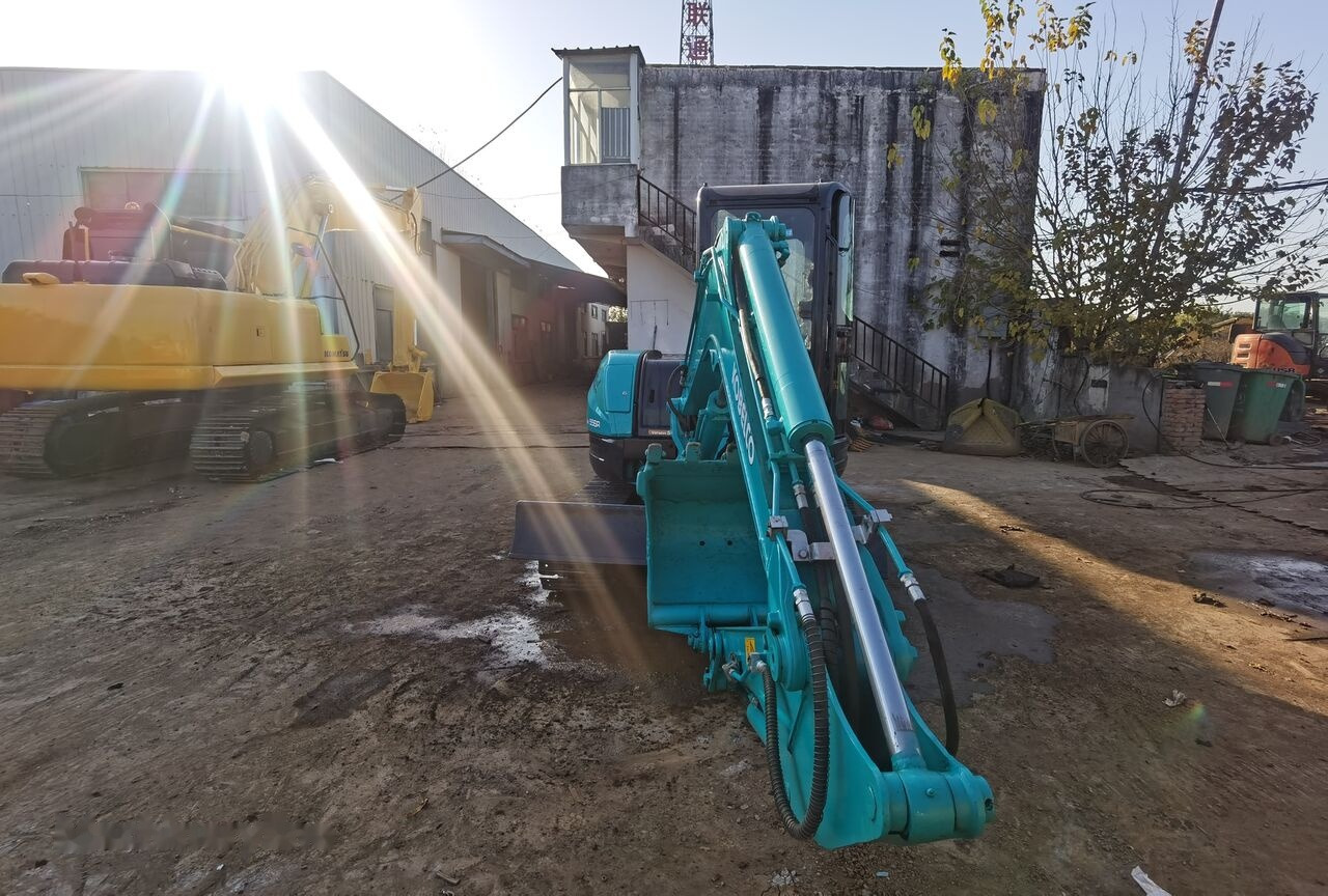 Kobelco SK55 - Мини-экскаватор: фото 5 Kobelco SK55 - Мини-экскаватор: фото 5