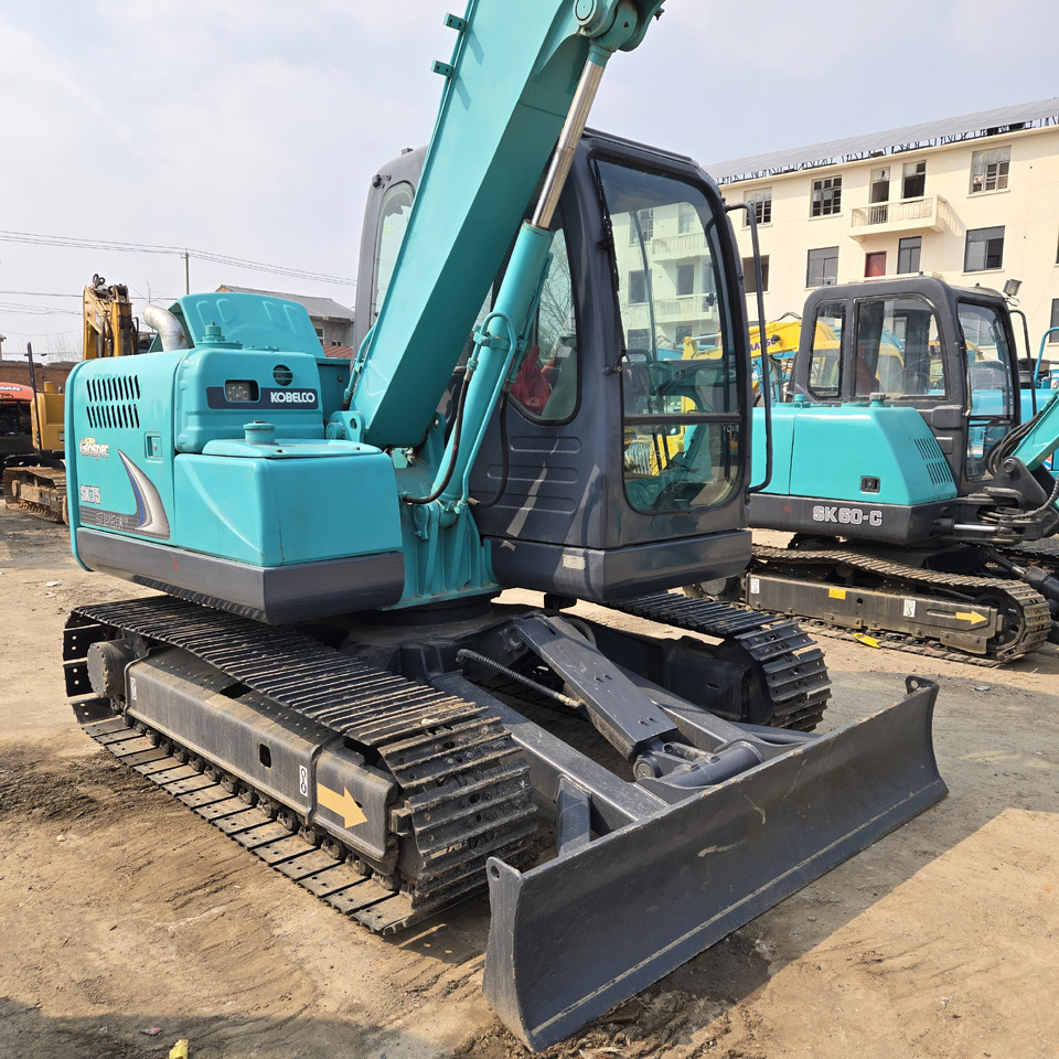Мини-экскаватор Kobelco SK75-8: фото 6