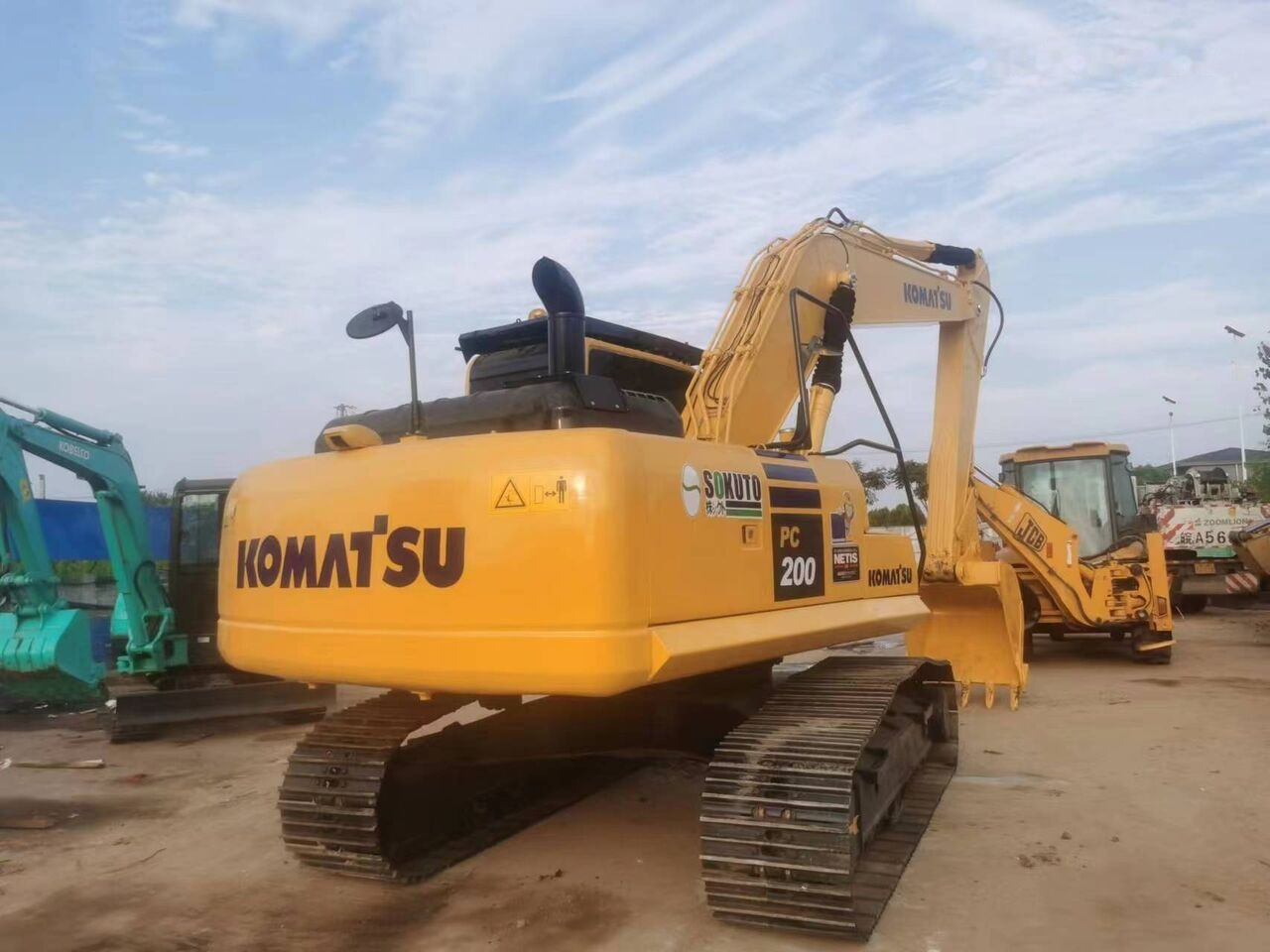 Komatsu PC200-8 - Гусеничный экскаватор: фото 3 Komatsu PC200-8 - Гусеничный экскаватор: фото 3