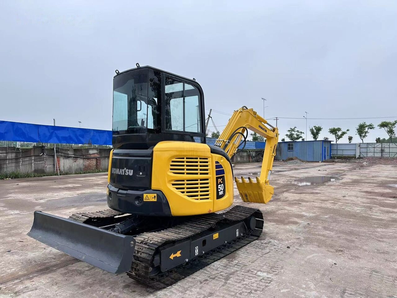 Komatsu PC50MR - Гусеничный экскаватор: фото 1 Komatsu PC50MR - Гусеничный экскаватор: фото 1