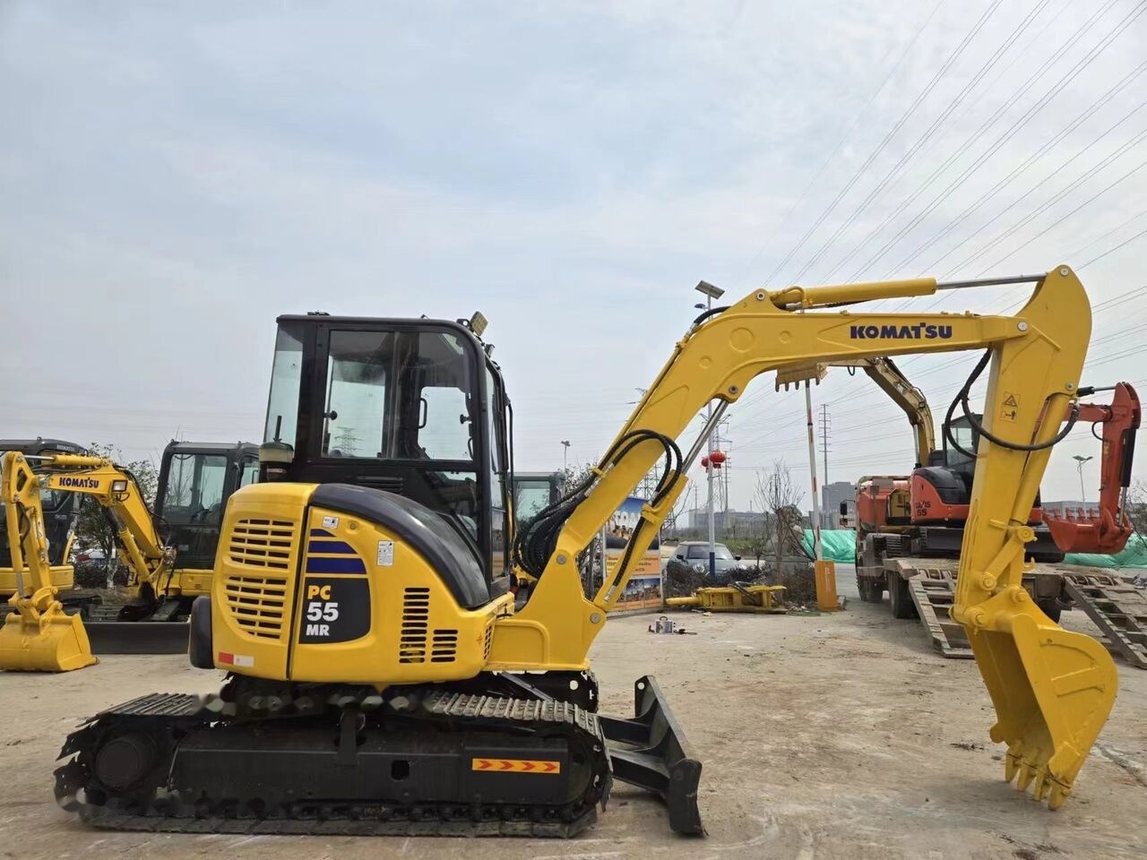 Komatsu PC55MR - Мини-экскаватор: фото 1 Komatsu PC55MR - Мини-экскаватор: фото 1
