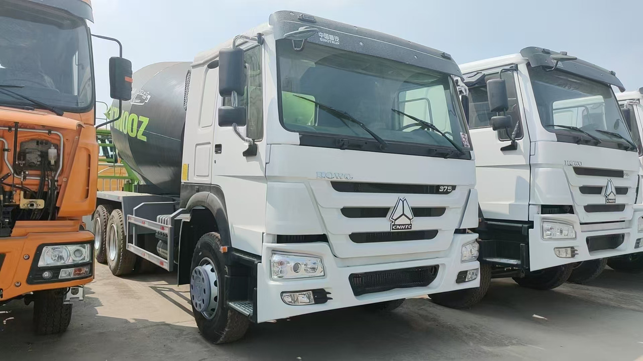 SINOTRUK HOWO Concrete Mixer Truck - Грузовик-цистерна: фото 2 SINOTRUK HOWO Concrete Mixer Truck - Грузовик-цистерна: фото 2