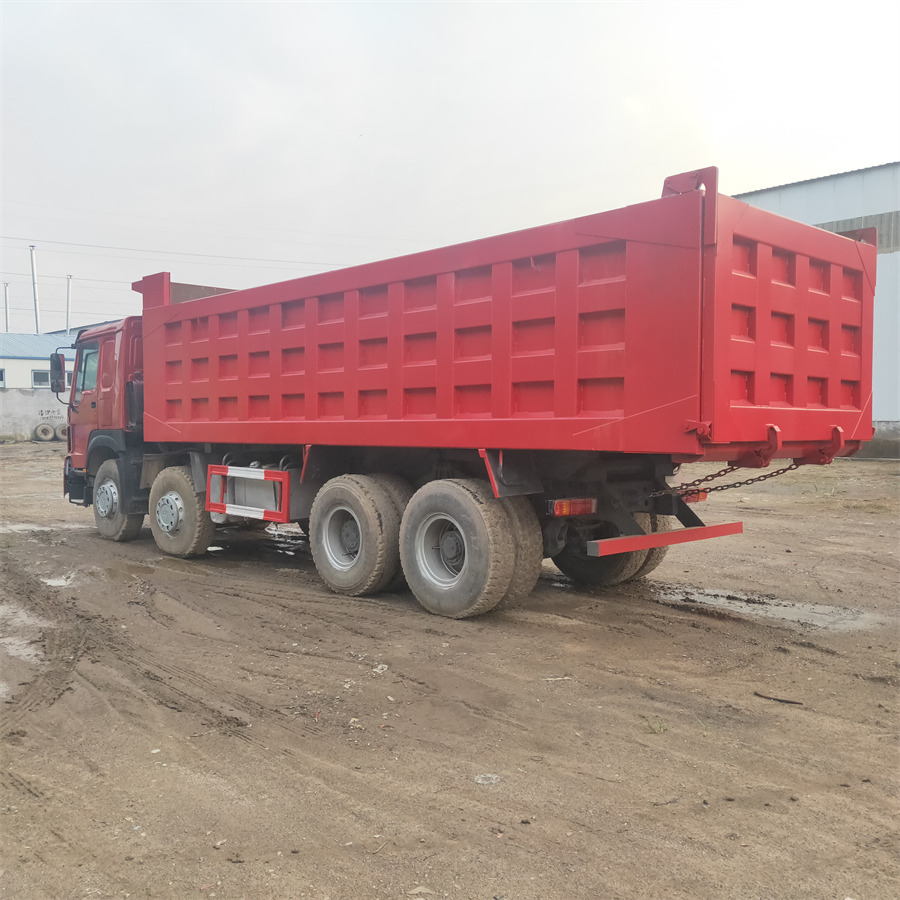 SINOTRUK HOWO - Самосвал: фото 4 SINOTRUK HOWO - Самосвал: фото 4