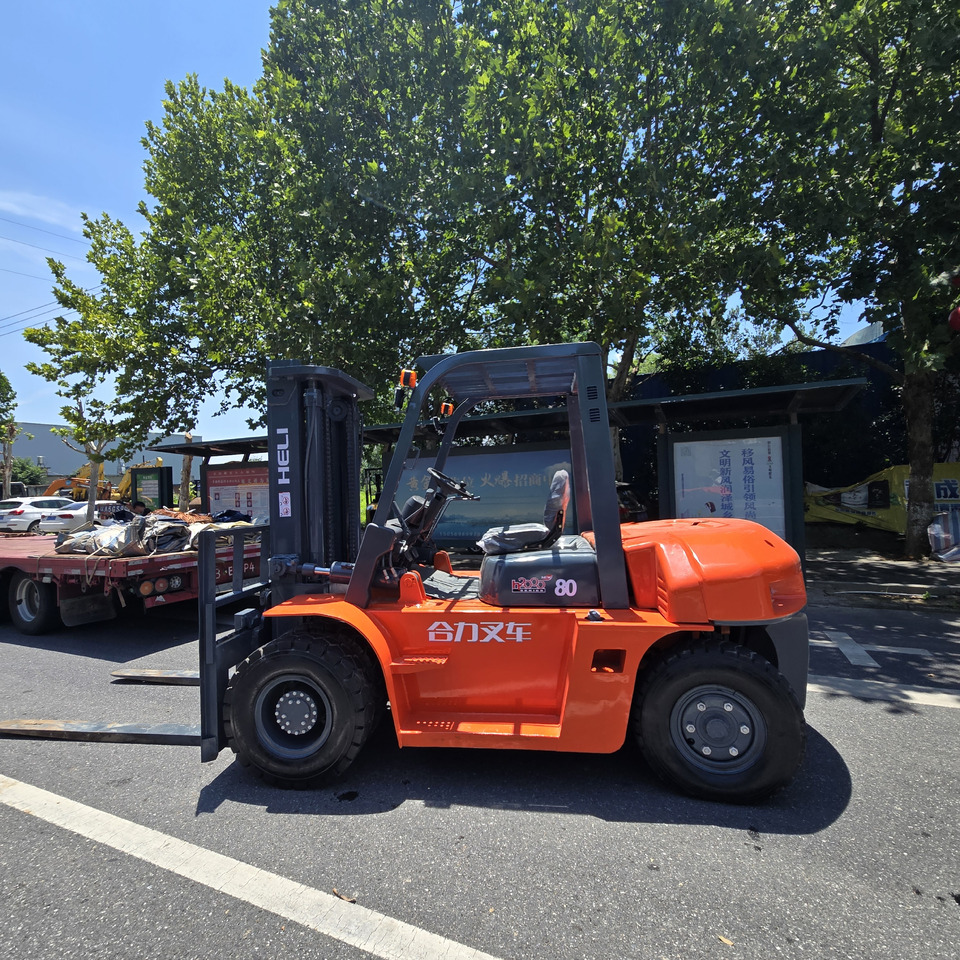 Toyota FD35 - Дизельный погрузчик: фото 1 Toyota FD35 - Дизельный погрузчик: фото 1