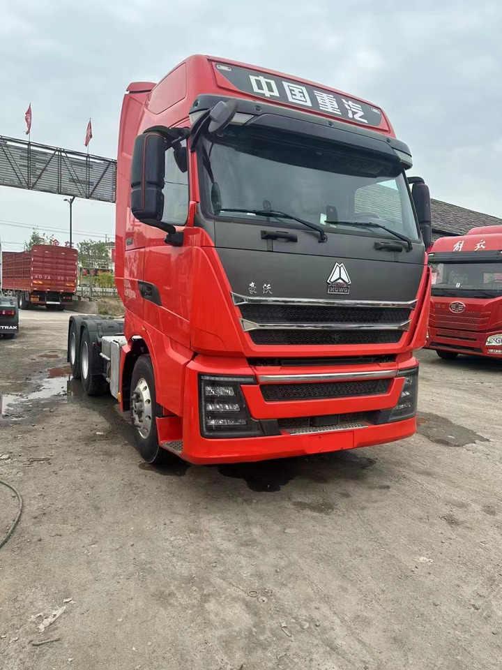 SINOTRUK HOWO - Тягач: фото 2 SINOTRUK HOWO - Тягач: фото 2